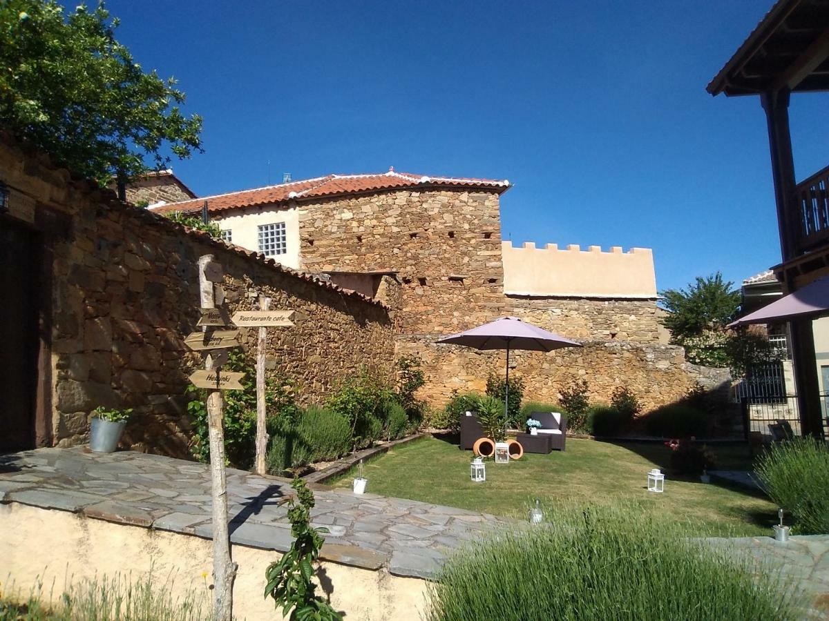 La Posada De Toribia Val De San Lorenzo Екстериор снимка